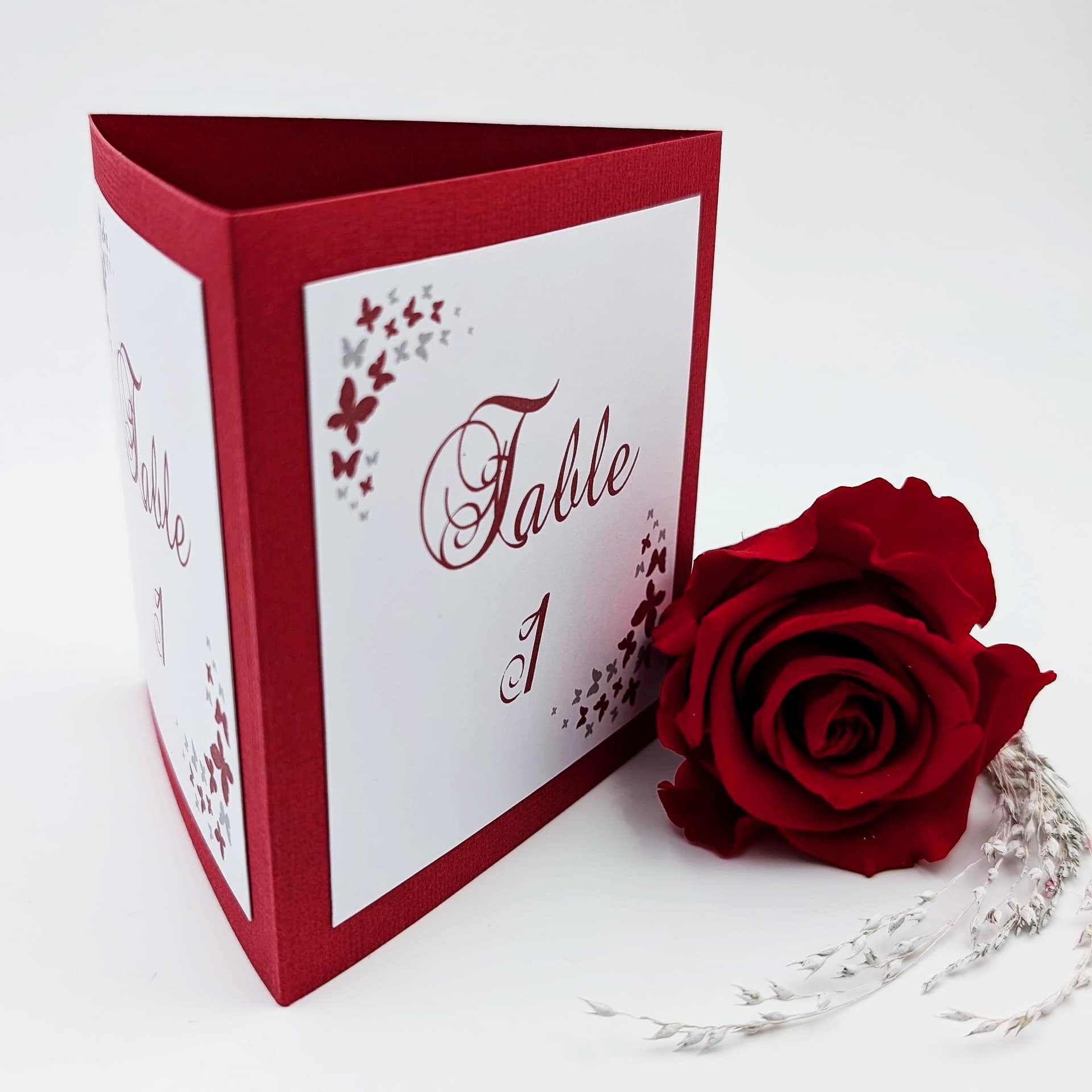 Numéro de table mariage papillon triangulaire